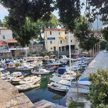 Family House Tatil Evi