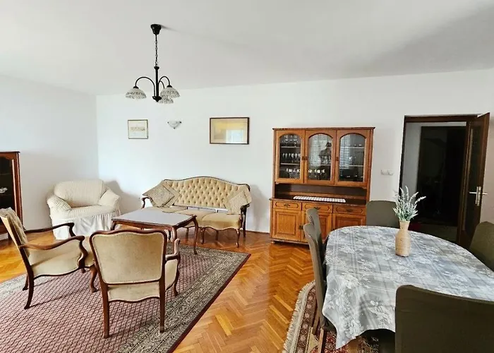 Vikendica Family House Opatija