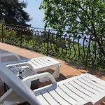 בית נופש Family House