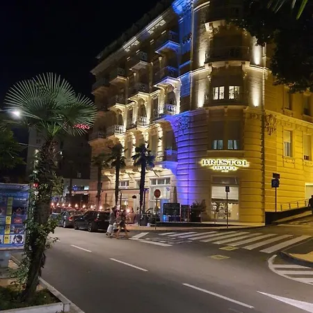 Family House Σπίτι διακοπών Οπατία